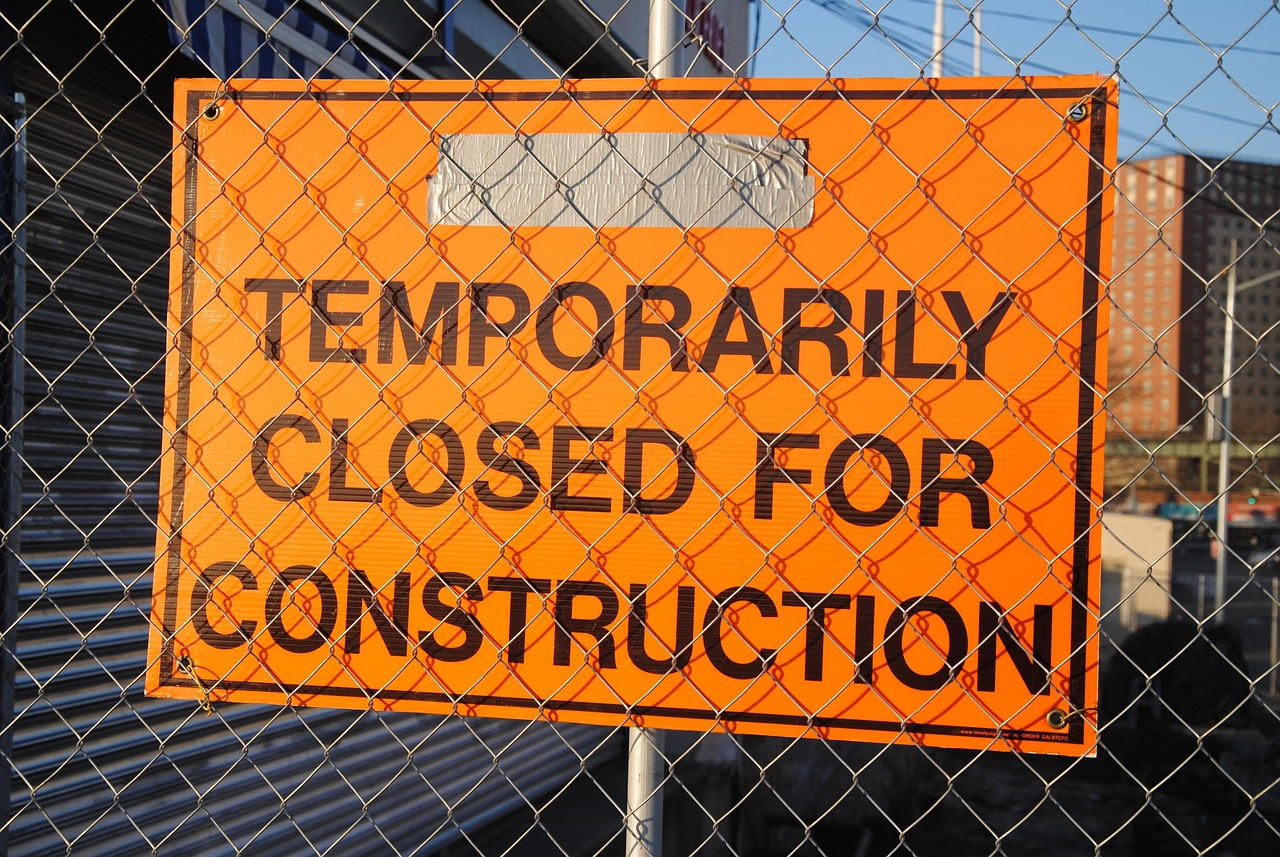 under construction sign yellow